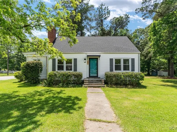 701 Nottoway Ave, Blackstone, VA 23824