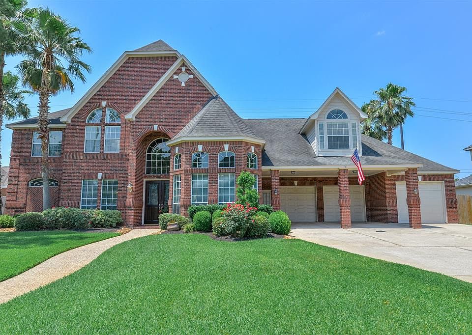 Welcome home! This amazing 2 story, 4 bedroom, 3.5 bath custom home is located in Cypress North. If youâre looking for a home that stands out from the rest, your search is over!