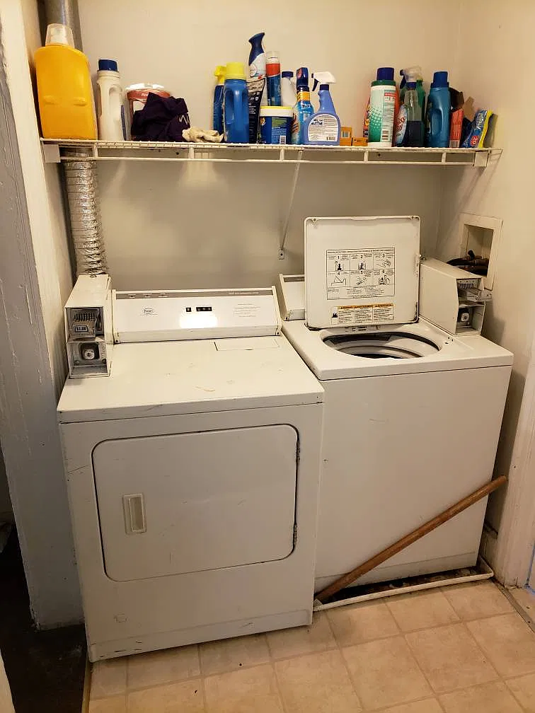 3 bed, 2000 sqft, $2,100 — Photo 3