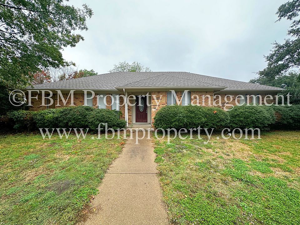 1st image of 1604 Yorkstown Dr