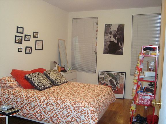 3rd image of 317 Canal St APT 4