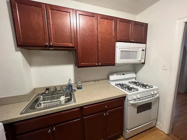 6880 N Overhill Ave #3 — Photo 8