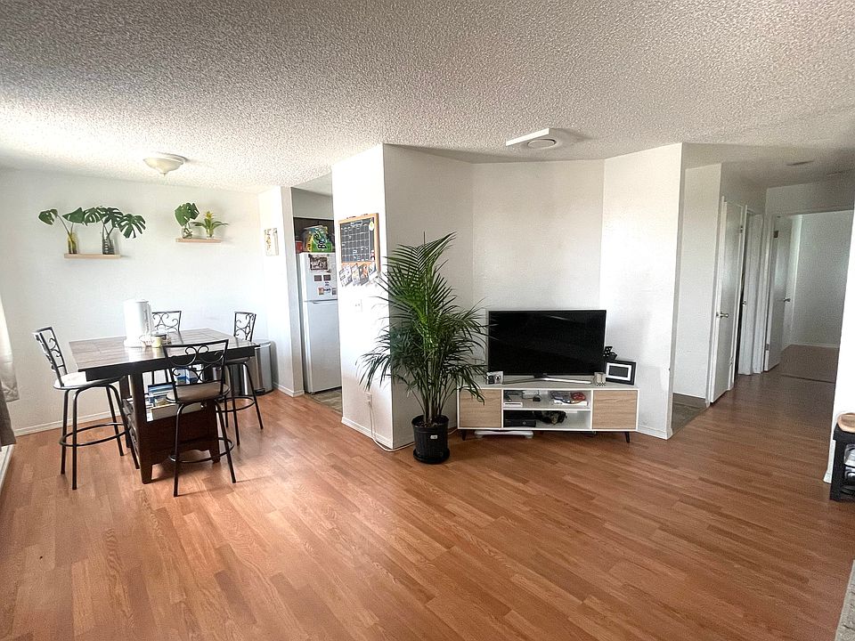 1st image of 1108 S Olympia Pl #C