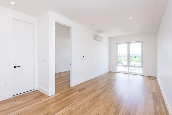 Rented by Nooklyn NYC LLC | media 34