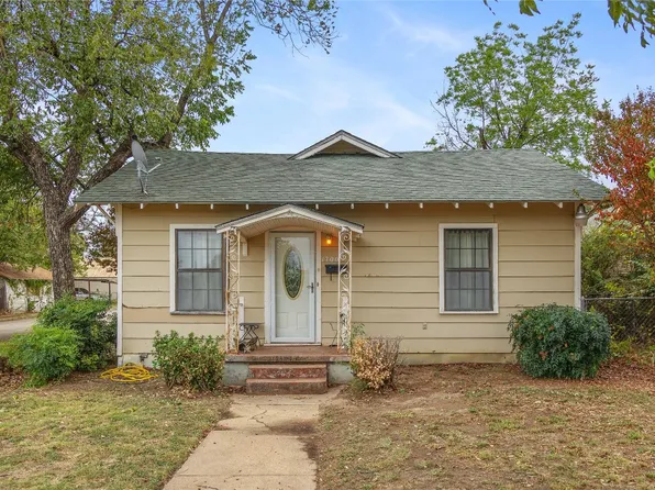 1700 Avenue C, Brownwood, TX 76801