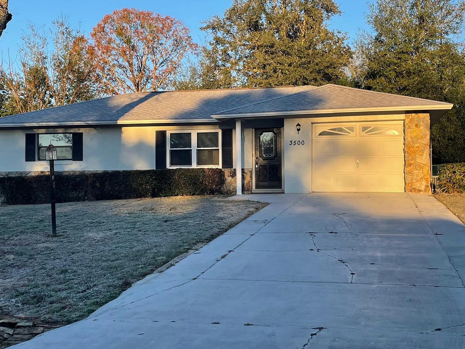 3500 N Honeylocust Dr — Photo 2