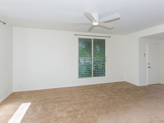 3rd image of 4715B Kahala Ave