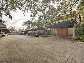 7409 Shadow Hill Dr — Photo 2