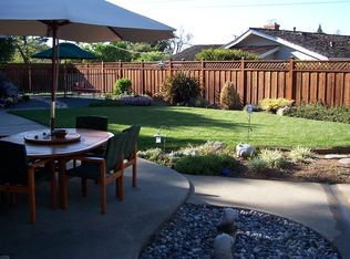 5843 Four Oaks Ln, Clayton, CA 94517