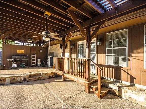 5th image of 2910 River Oaks Cir