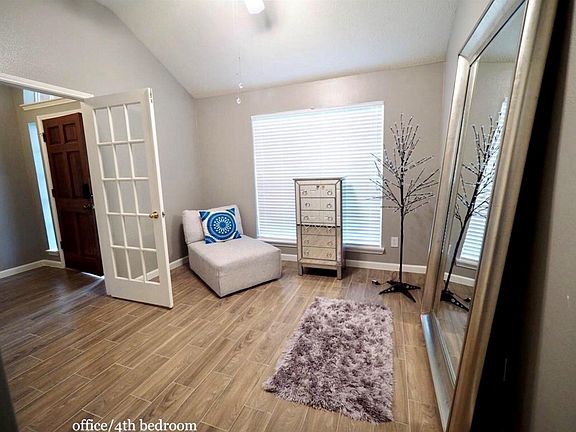 5th image of 5112 Carefree Dr