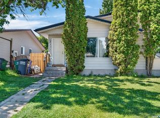 811 Steeves Ave #A/B, Saskatoon, SK S7L5M9