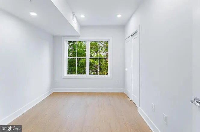1109 NW Fern St NW #304 — Photo 13