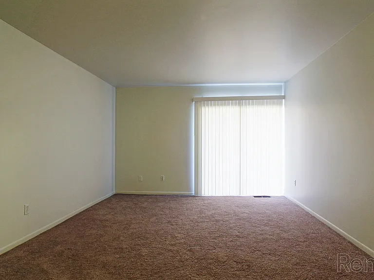 LaFonda Apartments — Photo 31