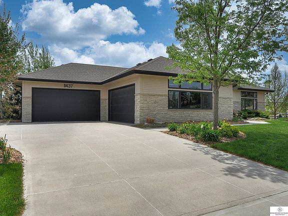 3rd image of 11437 S 120th Ave