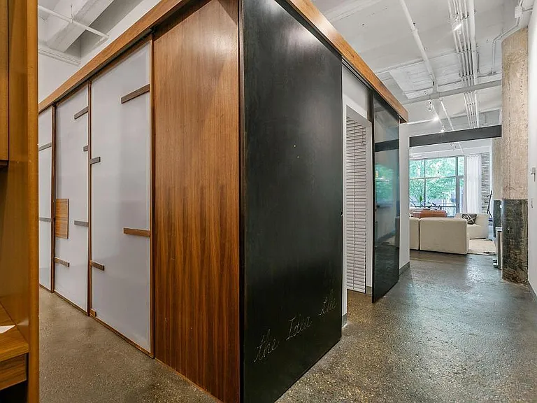 700 Washington Ave N #212 — Photo 16