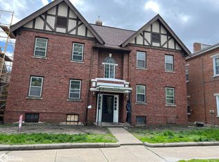 628 Avenue F, Fort Madison, IA 52627