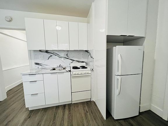 3rd image of 5307 Biscayne Blvd #12