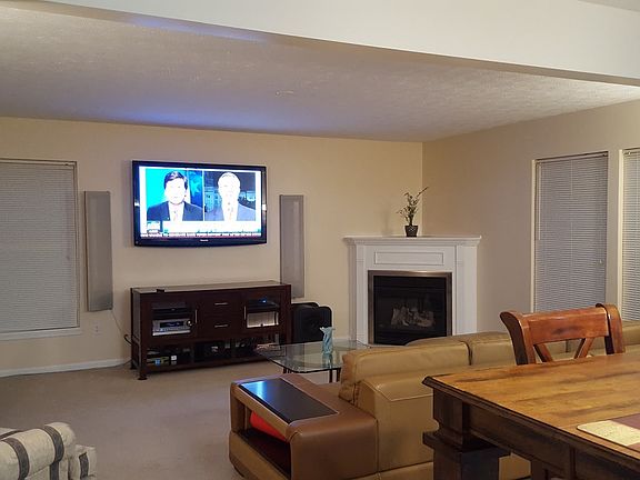 4th image of 679 Cornell Dr