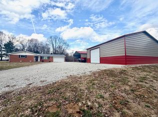 577 Sunny Acres Dr, Bedford, IN 47421