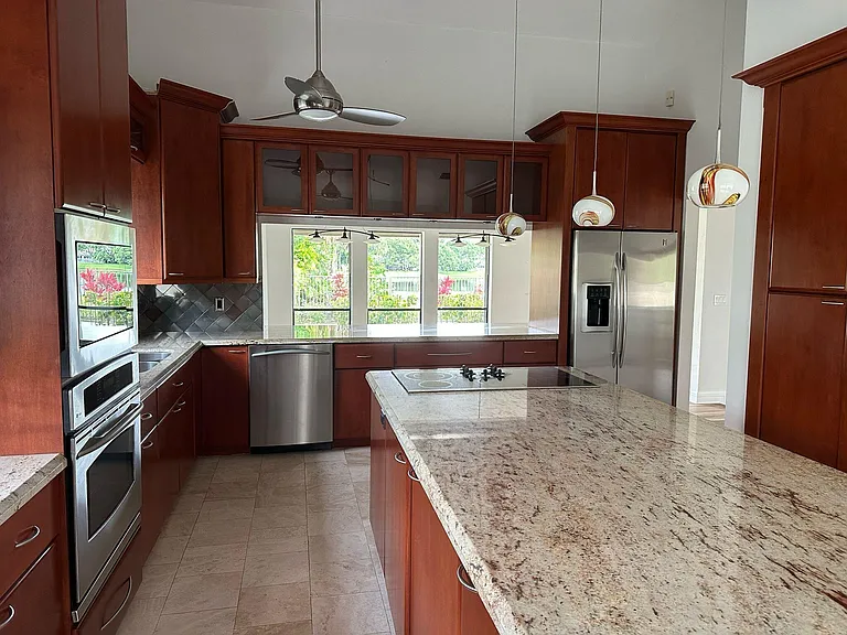 7243 Encina Ln — Photo 10