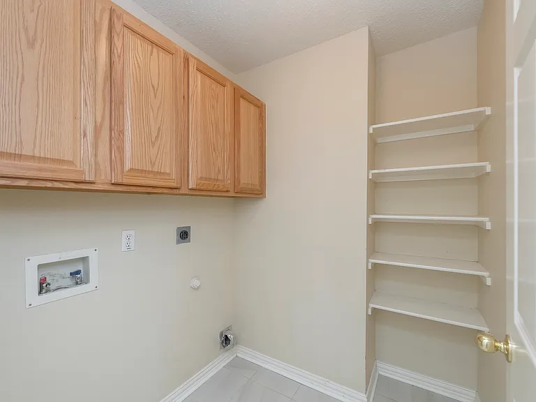 9906 Madison Dr — Photo 18