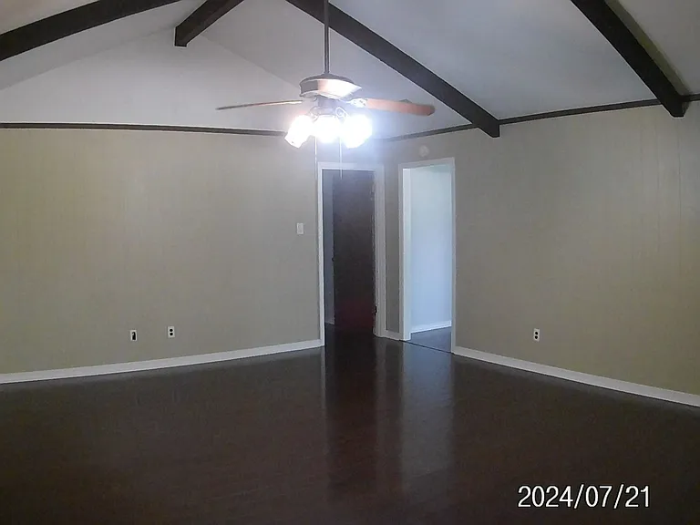 601 Rock Hollow Dr — Photo 13