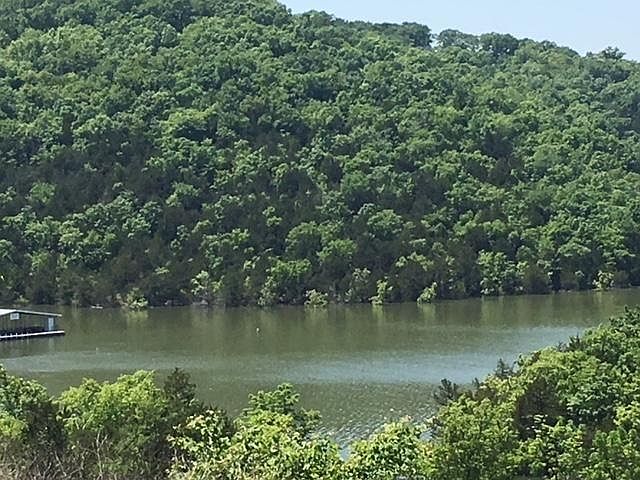 2nd image of 27 Joseph Cove Dr