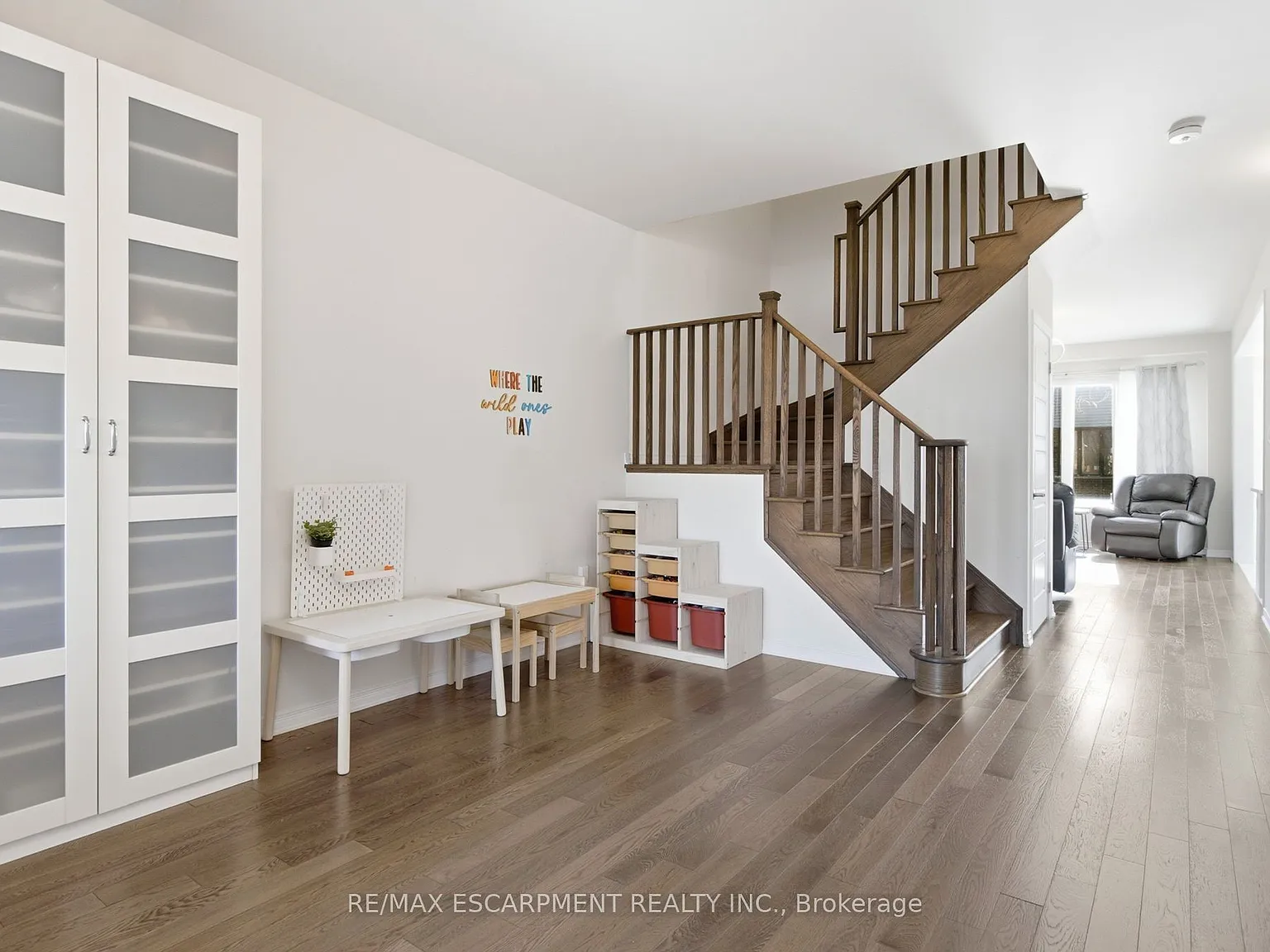 4 bed, $3,300 — Photo 4
