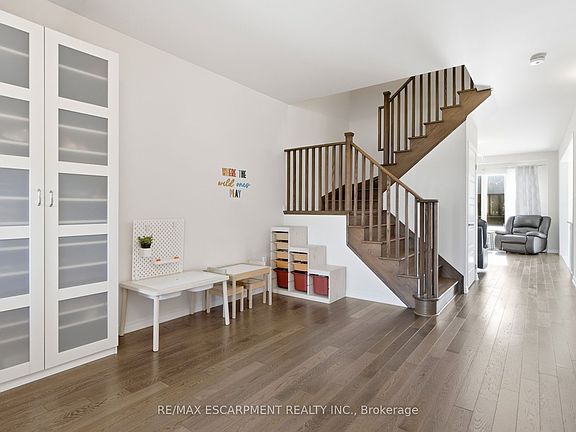 4th image of 8 Magdalena St