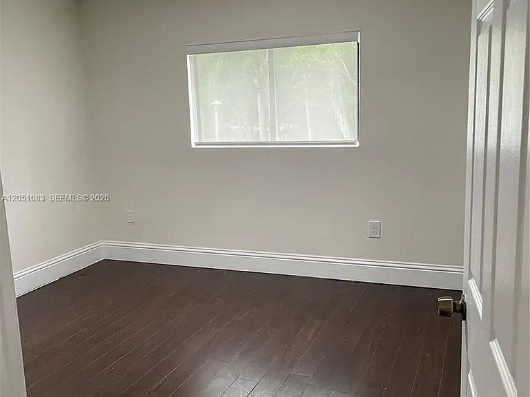 9441 Palm Cir N #0 — Photo 10