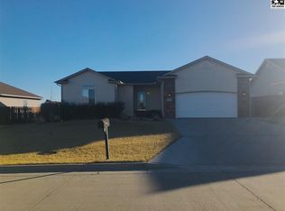 1960 Cochise Ave, McPherson, KS 67460