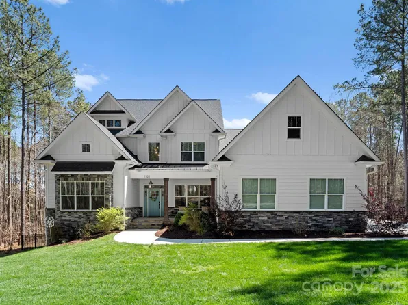 7322 Bay Ridge Dr, Denver, NC 28037