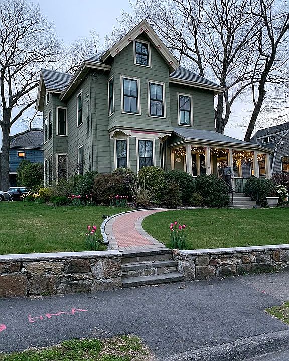 83 Central Avenue