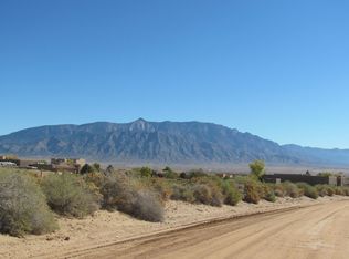 5724 Rio Oso Rd NE, Rio Rancho, NM 87144