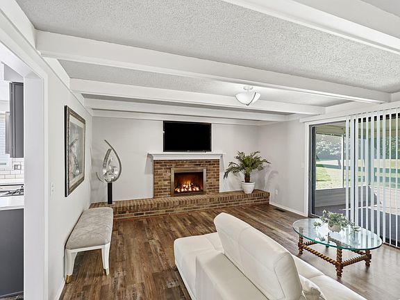 5th image of 1515 Lofton Way