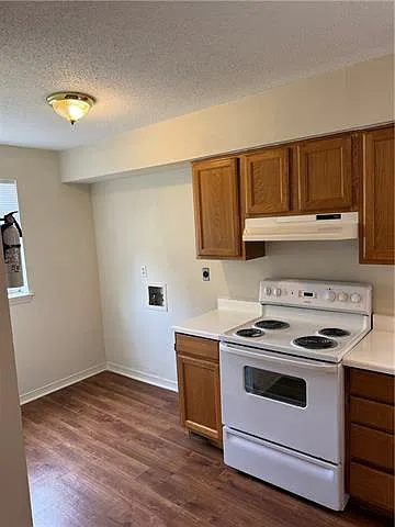 3807 Canterbury Ln — Photo 11