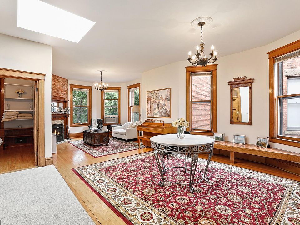1st image of 237 Arundel St APT 5