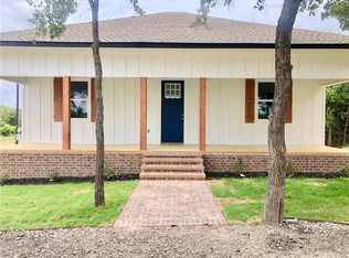 739 Pleasant Grove Rd, Elgin, TX 78621