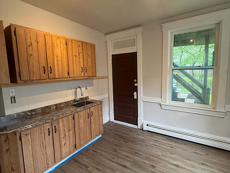39 Kenmore Ave #1 — Photo 8