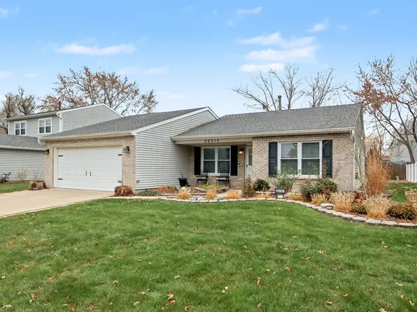 20012 S Rosewood Dr, Frankfort, IL 60423