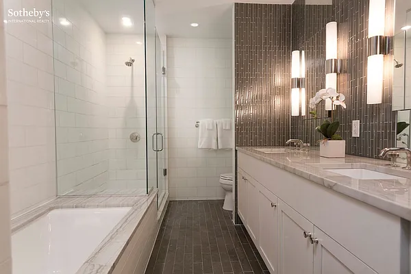 Sold by Sotheby's International Realty | media 7