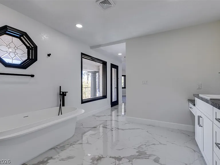 7040 Obannon Dr — Photo 34