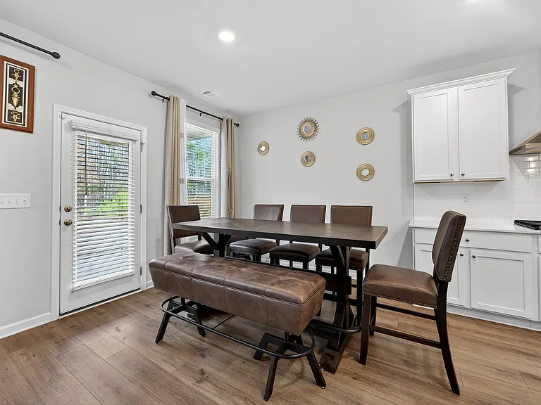 3129 Thicket Ln — Photo 11