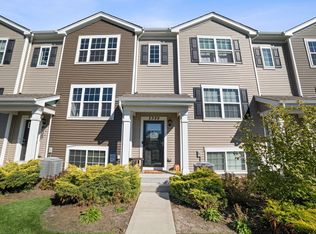 2389 Upland Rd #2234, Pingree Grove, IL 60140