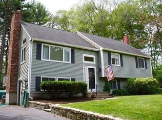 23 Hazeltine Rd, Upton, MA 01568