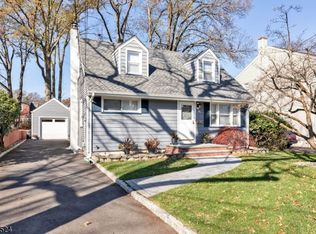 18 Roger Ave, Cranford, NJ 07016