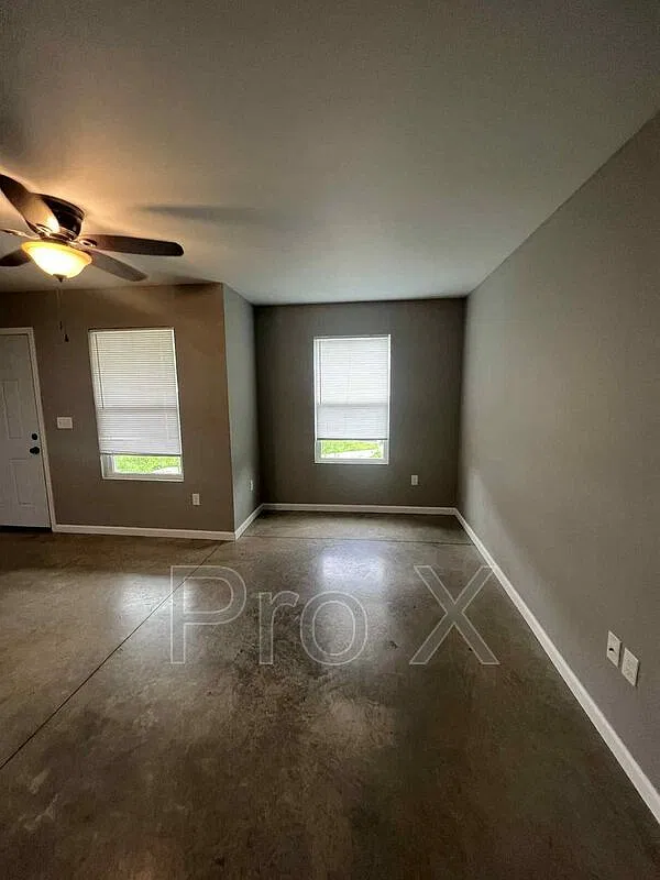 3 bed, 2.0 bath, $1,200 — Photo 3