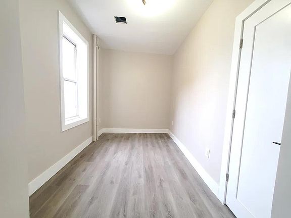 3rd image of 104 Belmont Ave #4EC