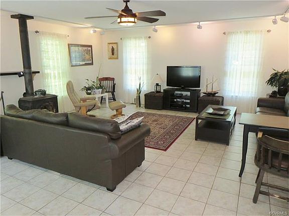 5th image of 7434 Hidden Lake Cir
